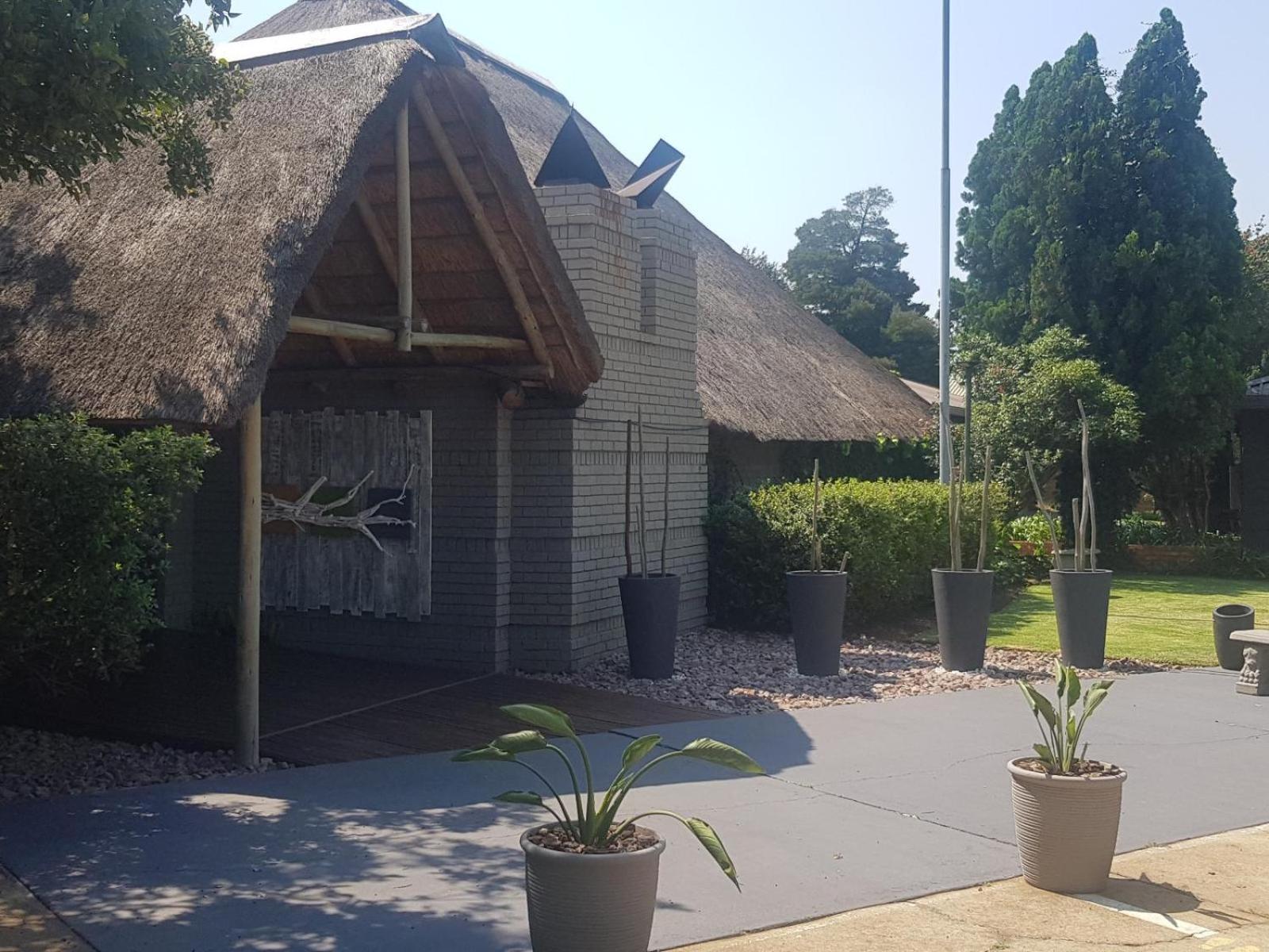 Vista Ort Hotel Kempton Park Bagian luar foto
